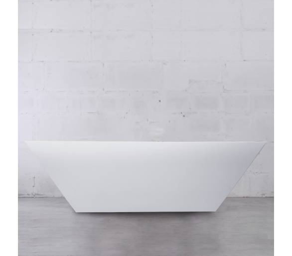 Окремо стоїть баня Fancy Marble Едуарда
