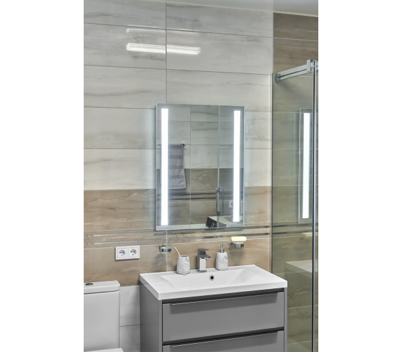 Дзеркало з LED підсвіткой в ванну кімнату прямокутне MR-10 Global Glass